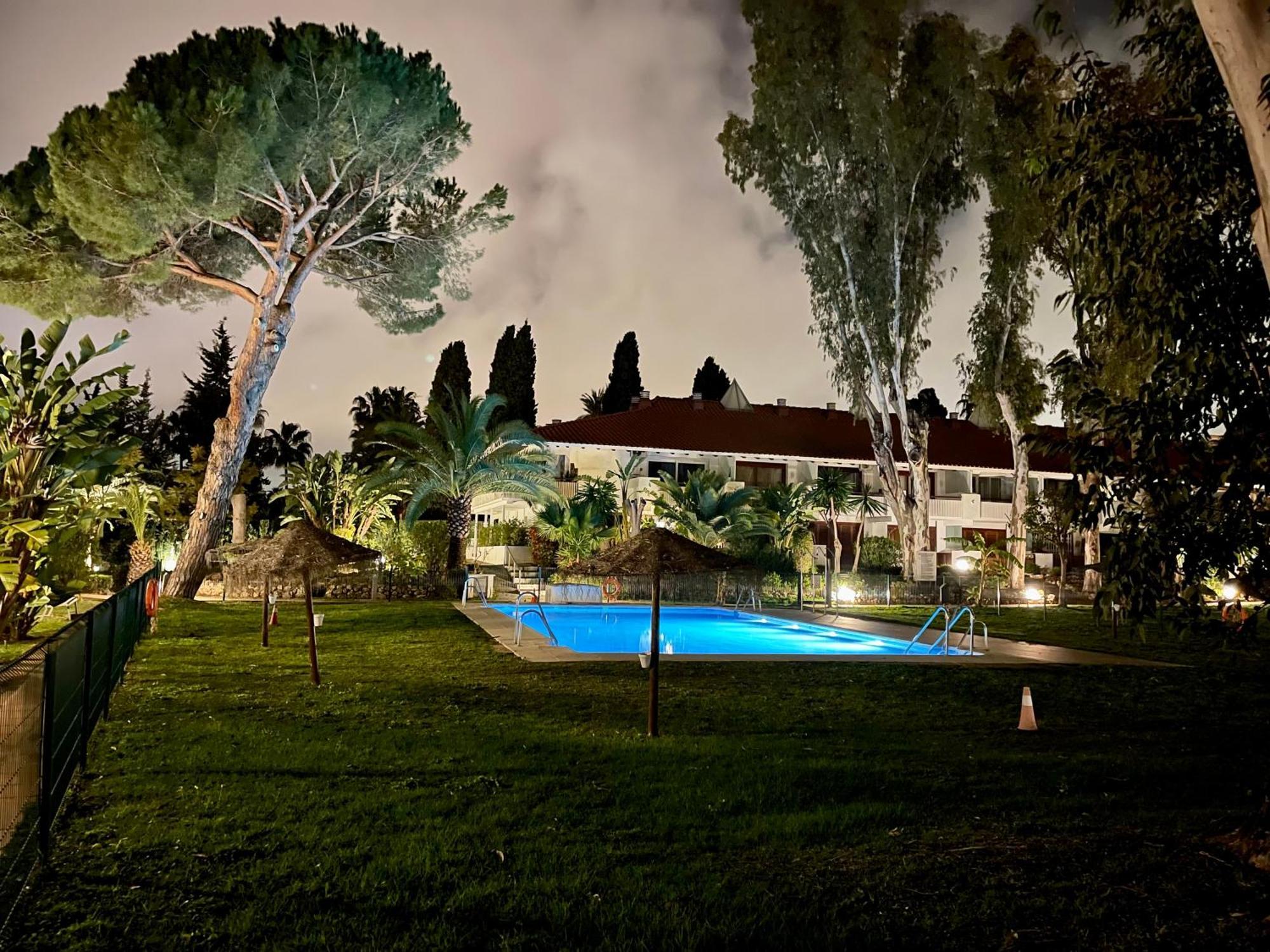 Puerto Banus Crystal Suite Marbella Exterior photo